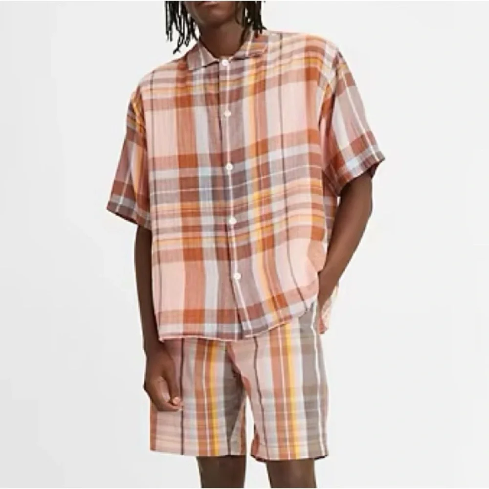Levi’s Men’s Short Sleeve Slouchy Plaid Button Up Shirt Size L,XL NWT